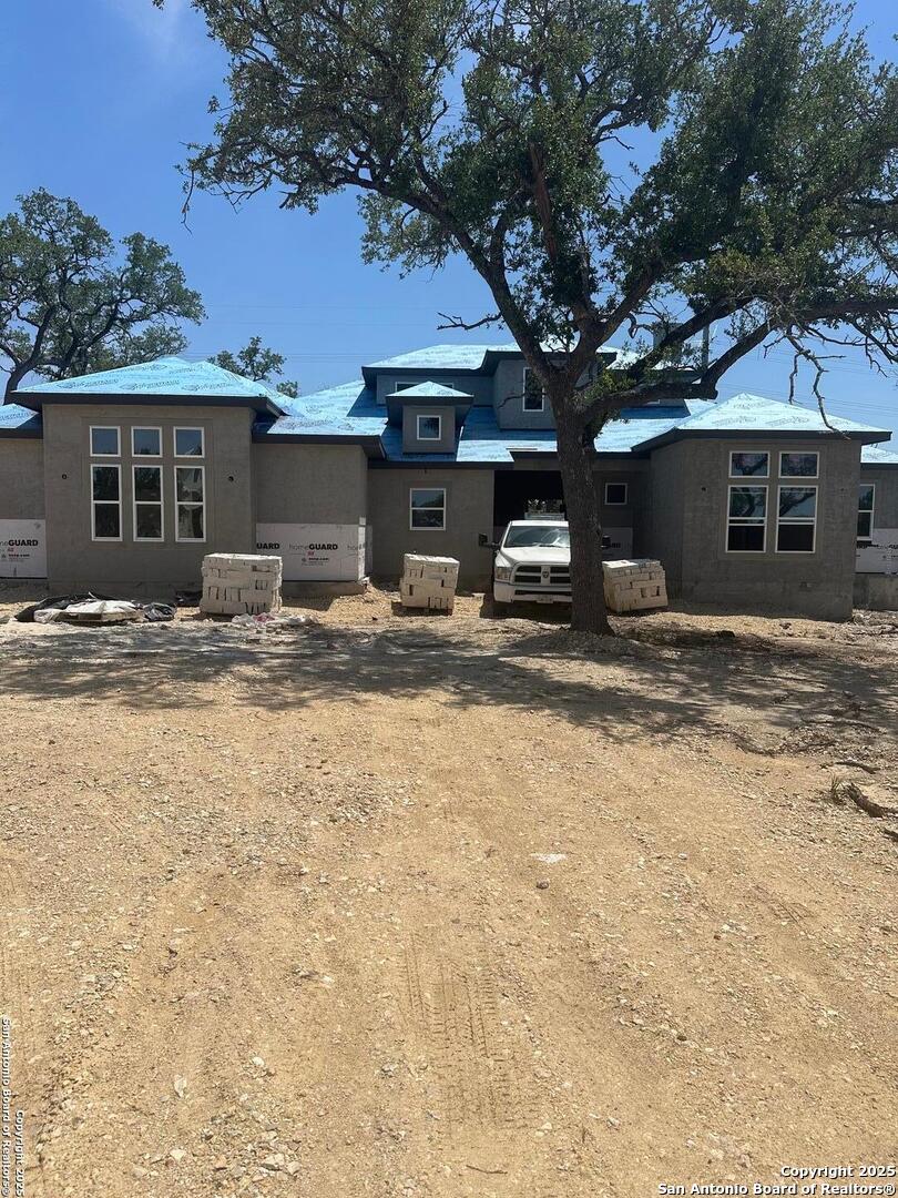 775 Maximino Ridge