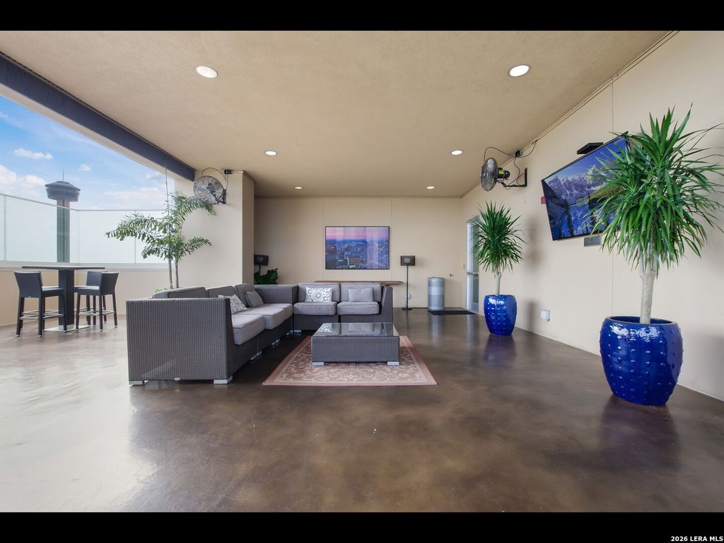 Photo of 215 Center 607 #607, San Antonio, TX 78202 (MLS # 1967221)