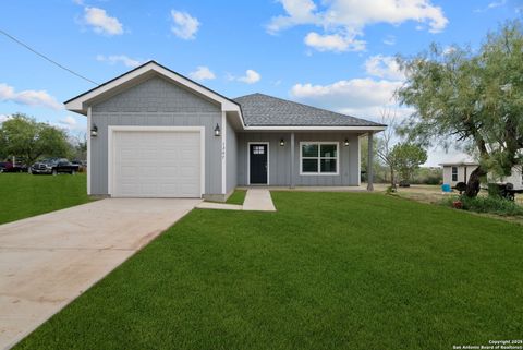 A home in Jourdanton