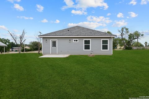 A home in Jourdanton