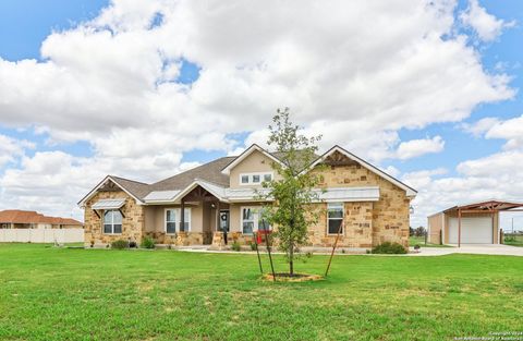 A home in Floresville