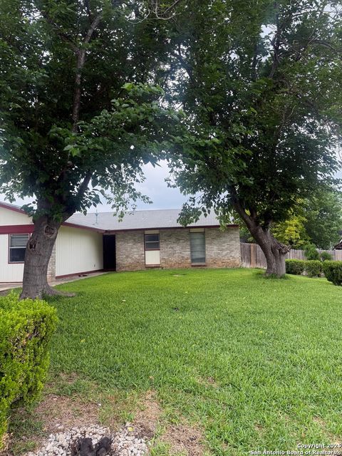 1074 Honeytree St San Antonio TX 78245