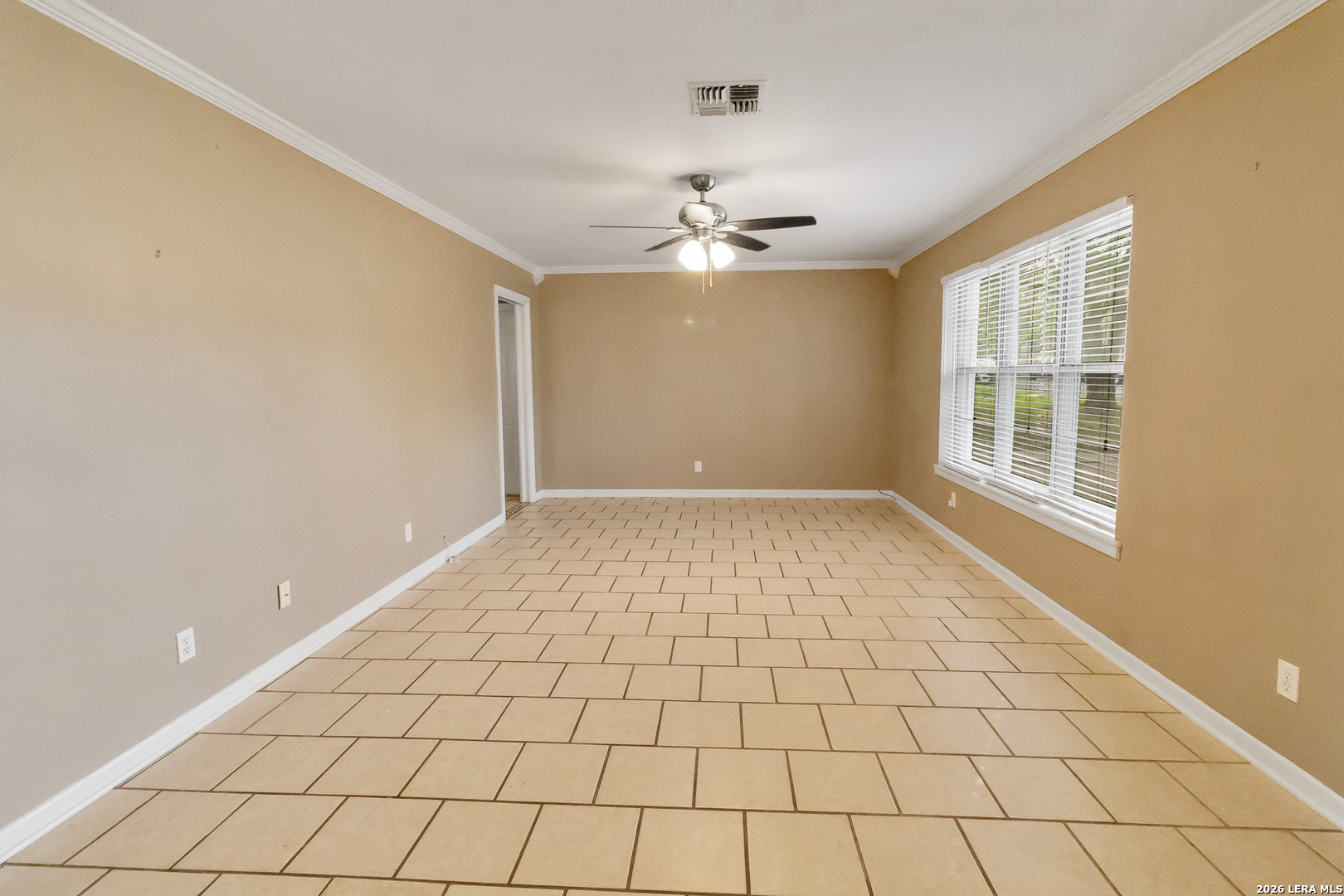 1410 ORIOLE LN