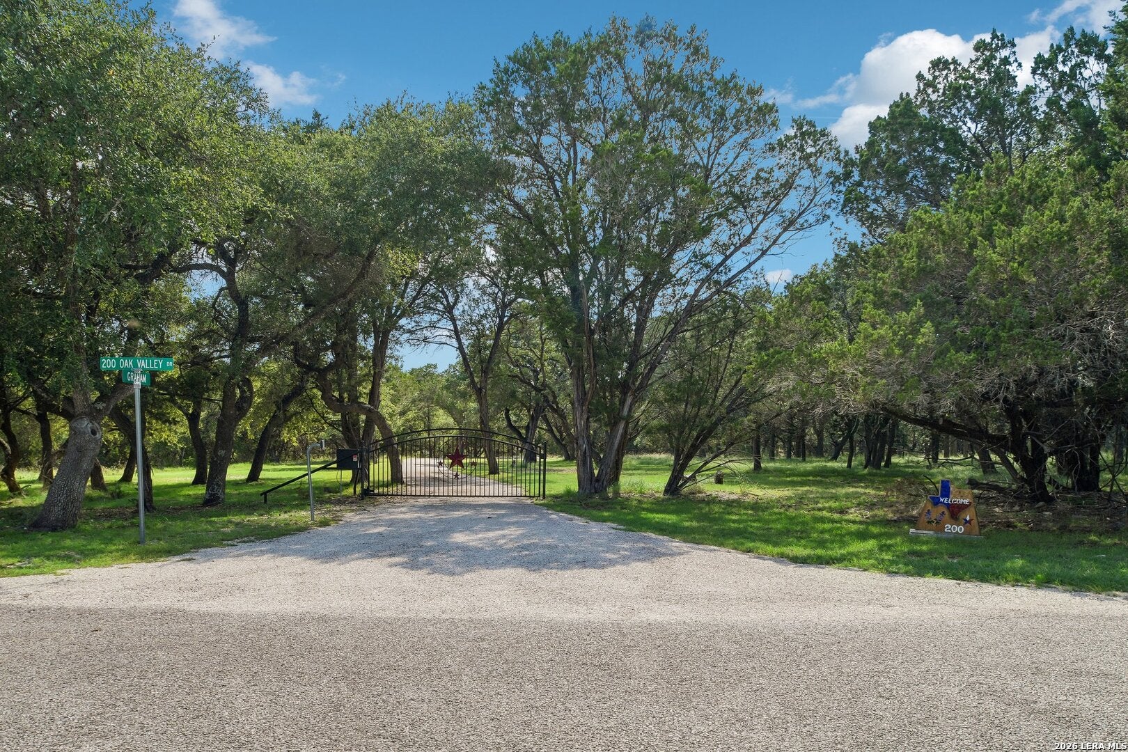 200 OAK VALLEY DR