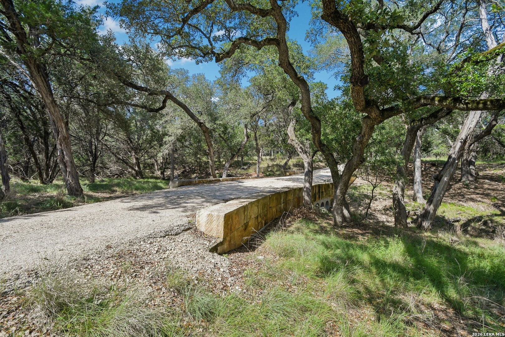200 OAK VALLEY DR