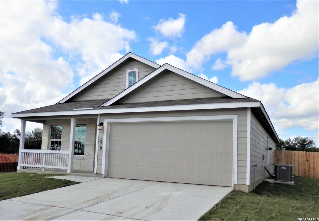 Photo of 570 BLUE STEM RD, New Braunfels, TX 78130 (MLS # 1970045)