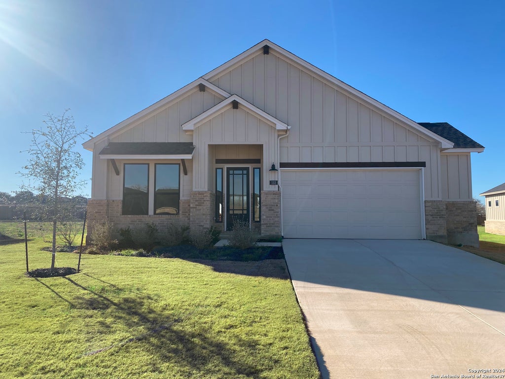 Photo of 152 W Magnolia Circle, La Vernia, TX 78121 (MLS # 1958091)