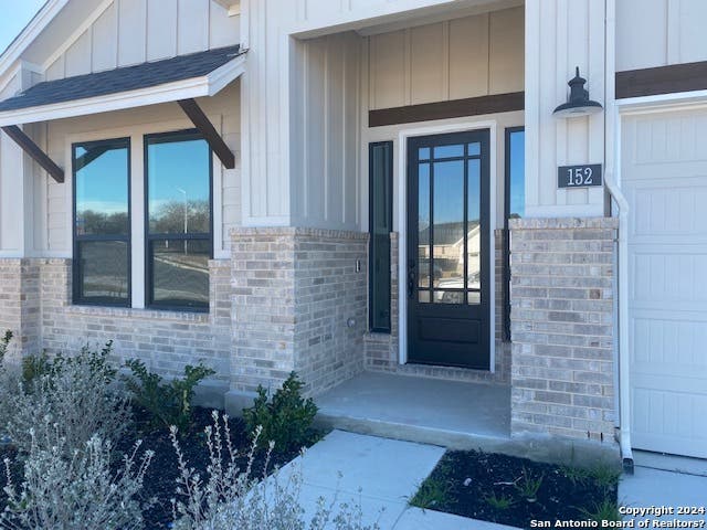 Photo of 152 W Magnolia Circle, La Vernia, TX 78121 (MLS # 1958091)