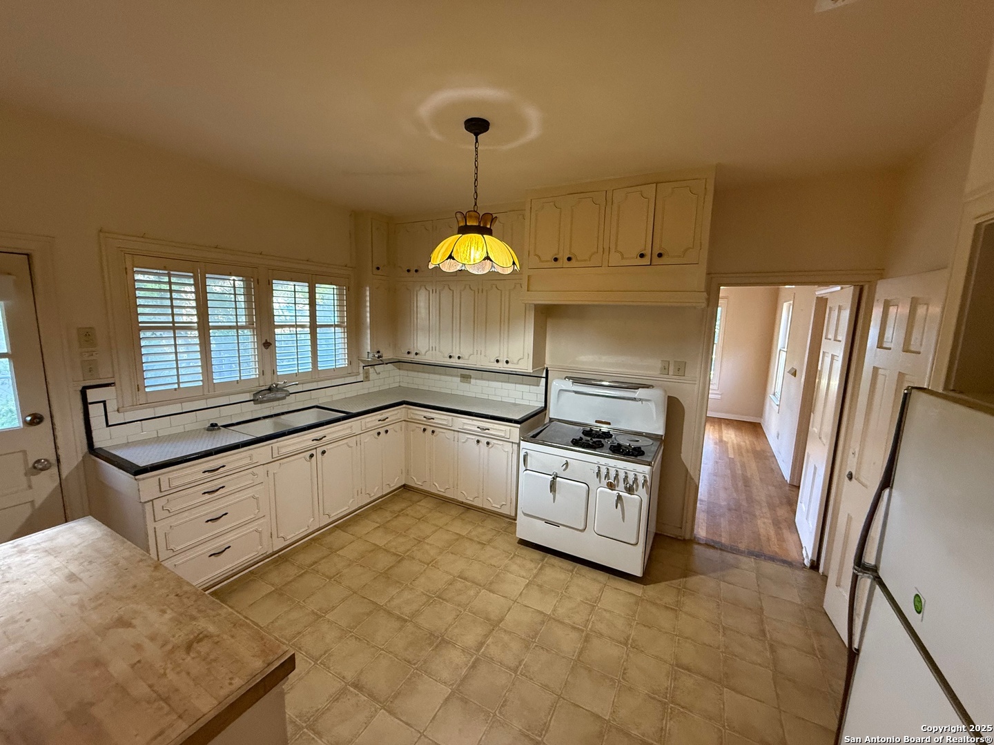 352 Cloverleaf