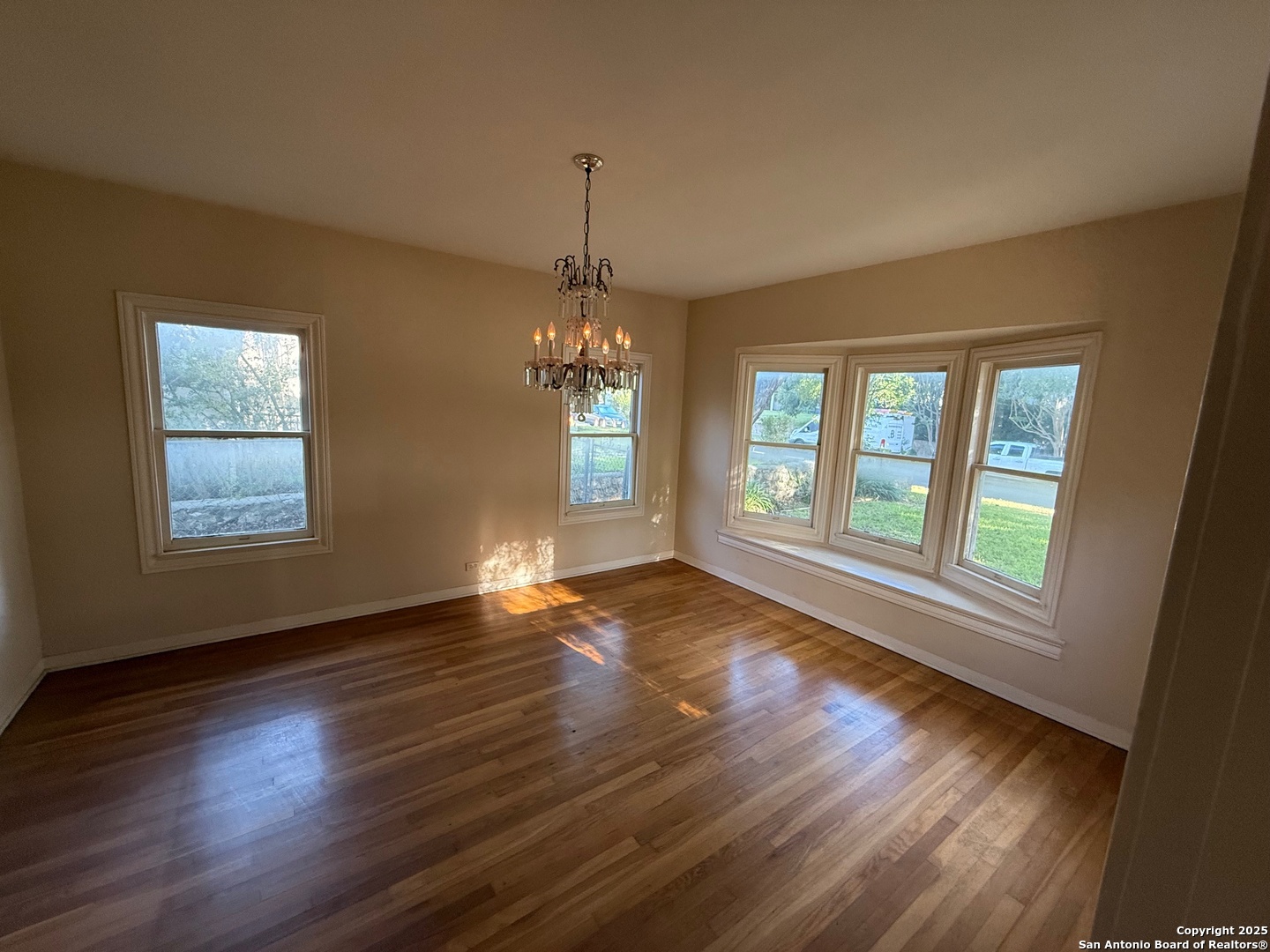 352 Cloverleaf