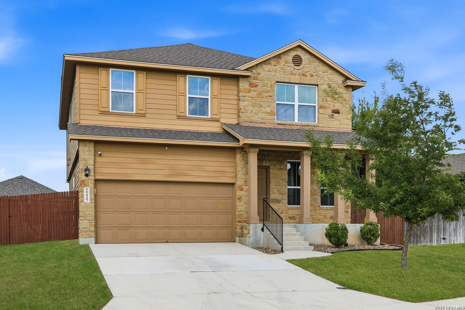 2237 OLIVE HILL DR