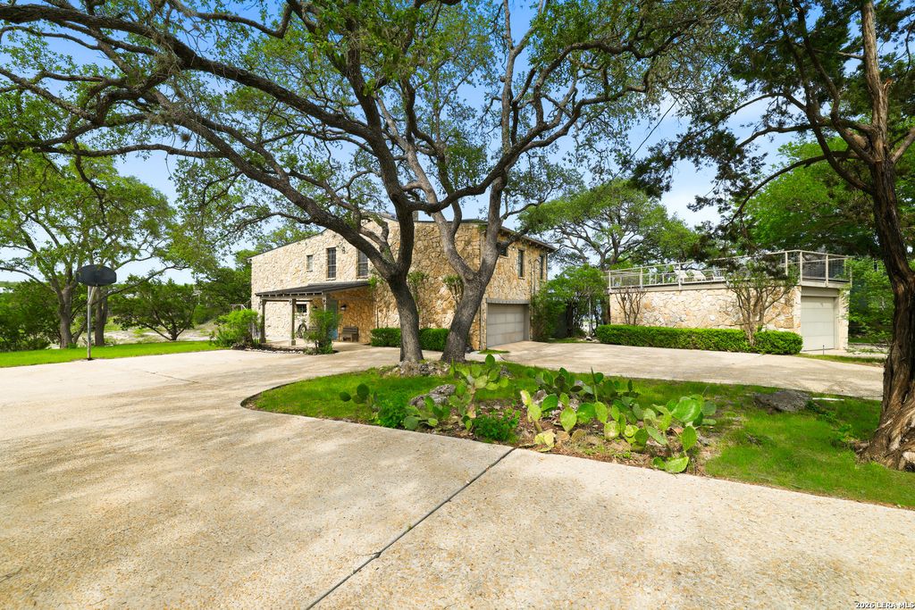 Photo of 660/672 Rimrock Pass, Canyon Lake, TX 78133 (MLS # 1965439)