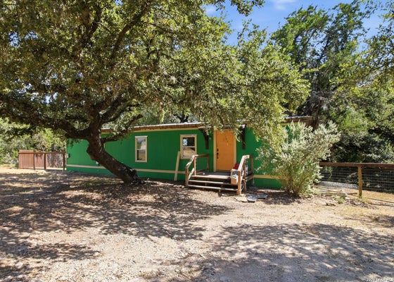 1241 ARCADIA DR, CANYON LAKE, TX 78133 - Image e2d1f0c9dcfc40477eec98436a5b9f63/1120071086