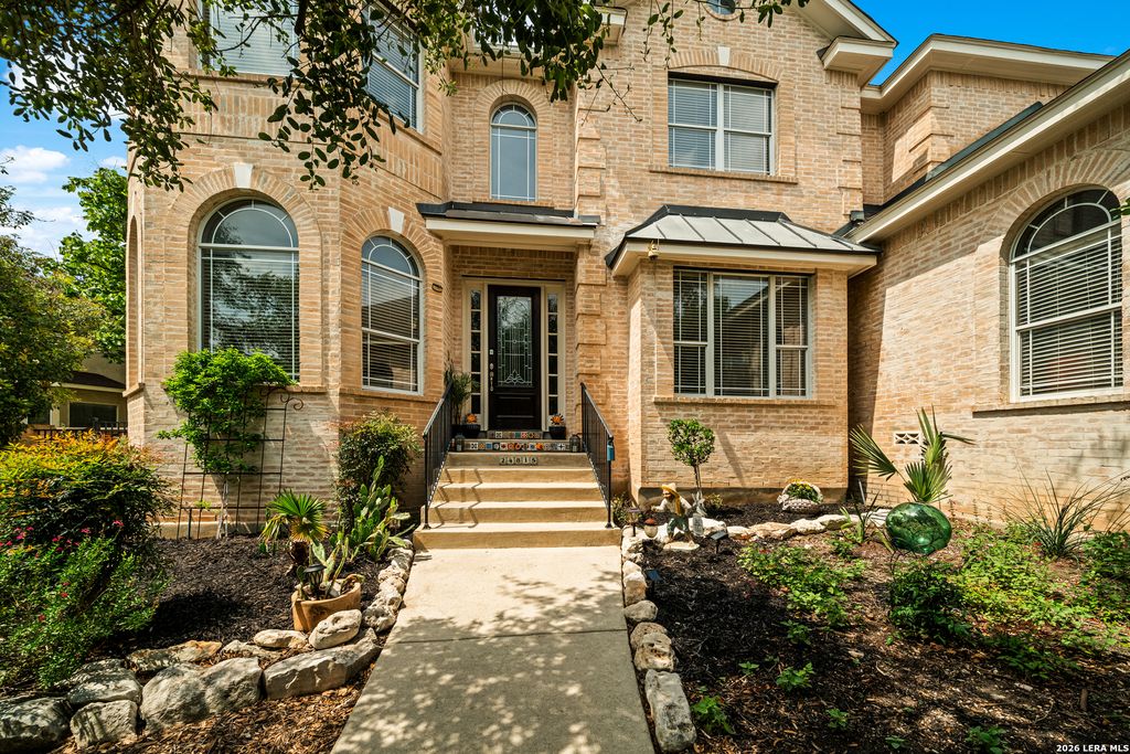 Photo of 24815 BIRDIE RDG, San Antonio, TX 78260 (MLS # 1958077)