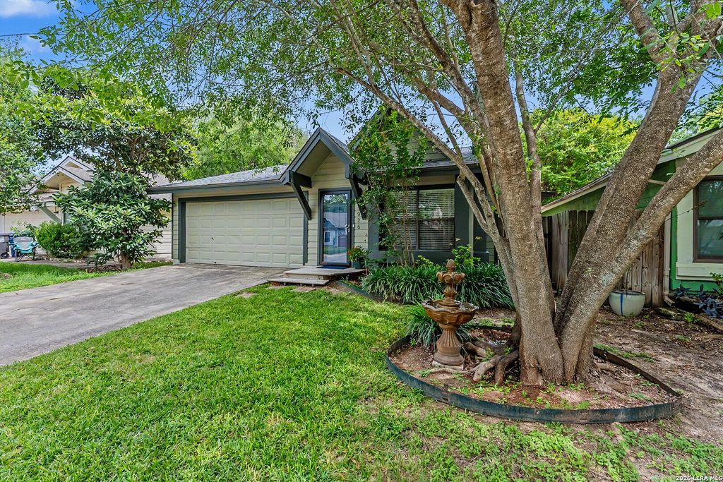 Photo of 3926 CHIMNEY SPRINGS DR, San Antonio, TX 78247 (MLS # 1973001)