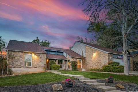 2911 Hunters Horn San Antonio TX 78230