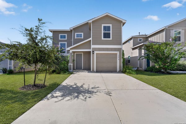 13818 GUFFEY CIR, SAN ANTONIO, TX 78254 - Image e2f446aedf4f87b9ceb3da250a6bde8a/4139059109