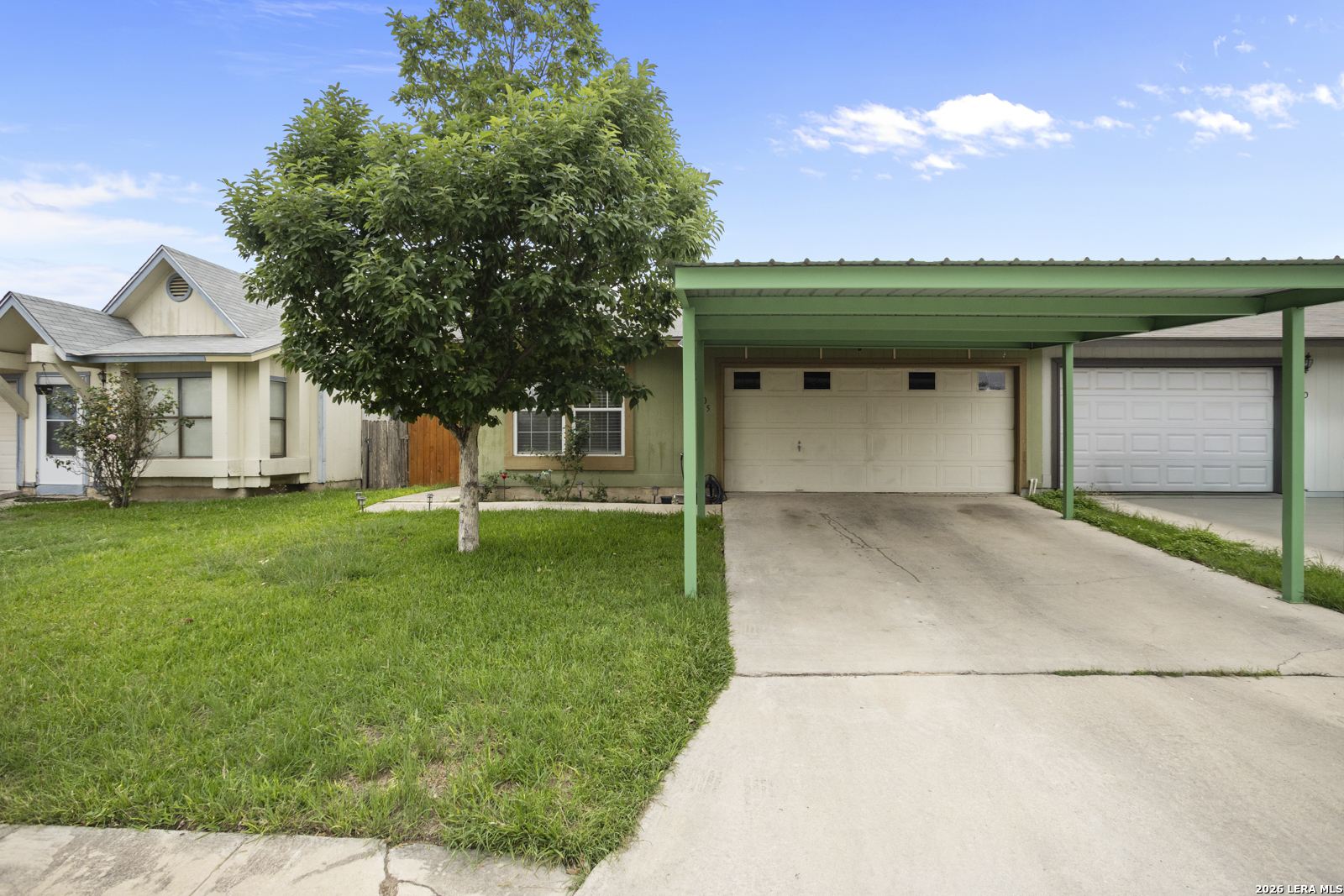 2605 Corian Glen
