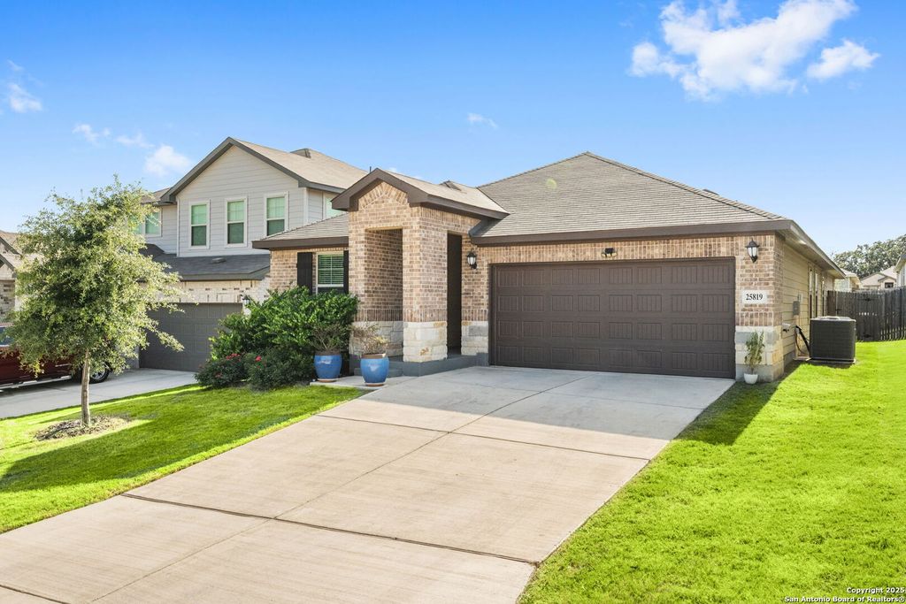 Photo of 25819 Posey, Boerne, TX 78006 (MLS # 1890734)