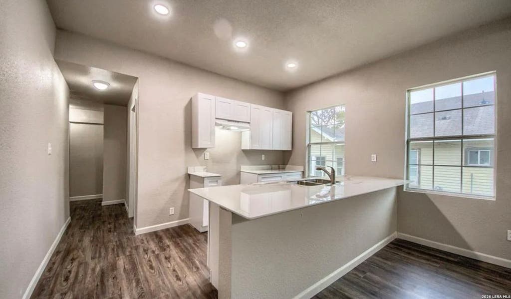 Photo of 330 Princeton, San Antonio, TX 78201 (MLS # 1950075)