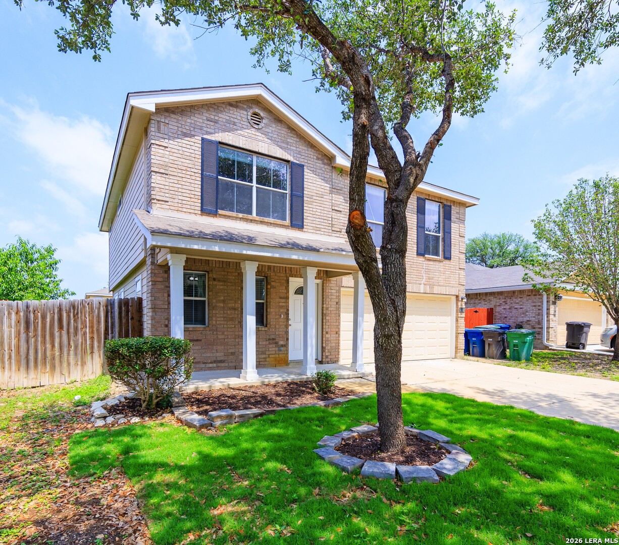 527 BRIDLE RDG