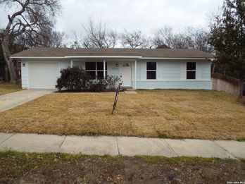 Single Family Residence at 4623 Pintoresco