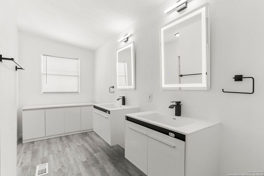 Photo of 25406 Brewer, San Antonio, TX 78257 (MLS # 1891523)