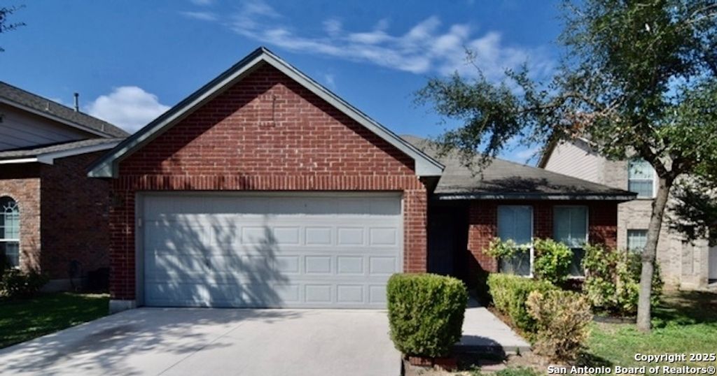 Photo of 9011 Hilltop Crossing Dr, San Antonio, TX 78251 (MLS # 1923470)