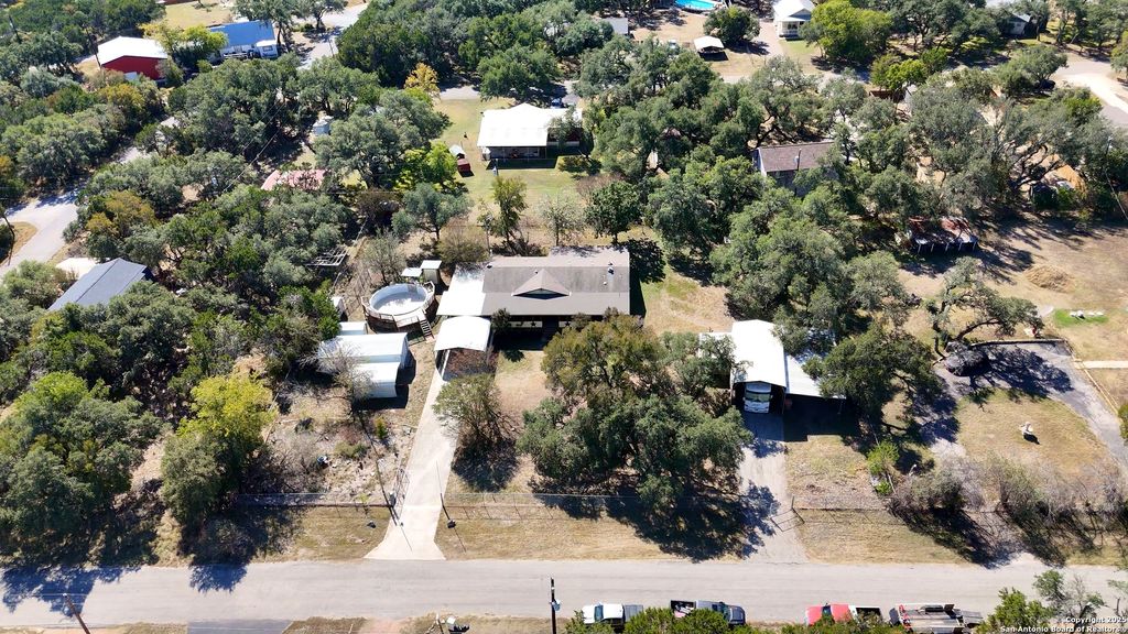 Photo of 1594 Mountain View, Canyon Lake, TX 78133 (MLS # 1922770)