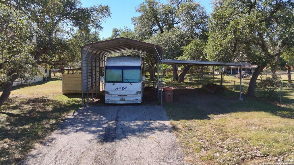 Photo of 1594 Mountain View, Canyon Lake, TX 78133 (MLS # 1922770)