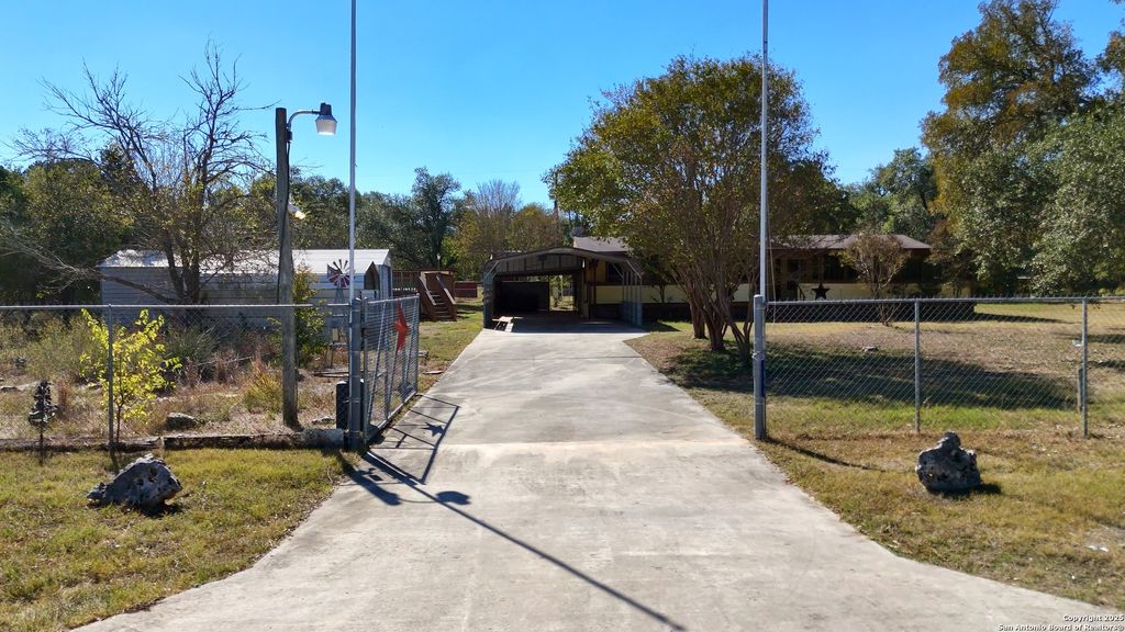 Photo of 1594 Mountain View, Canyon Lake, TX 78133 (MLS # 1922770)