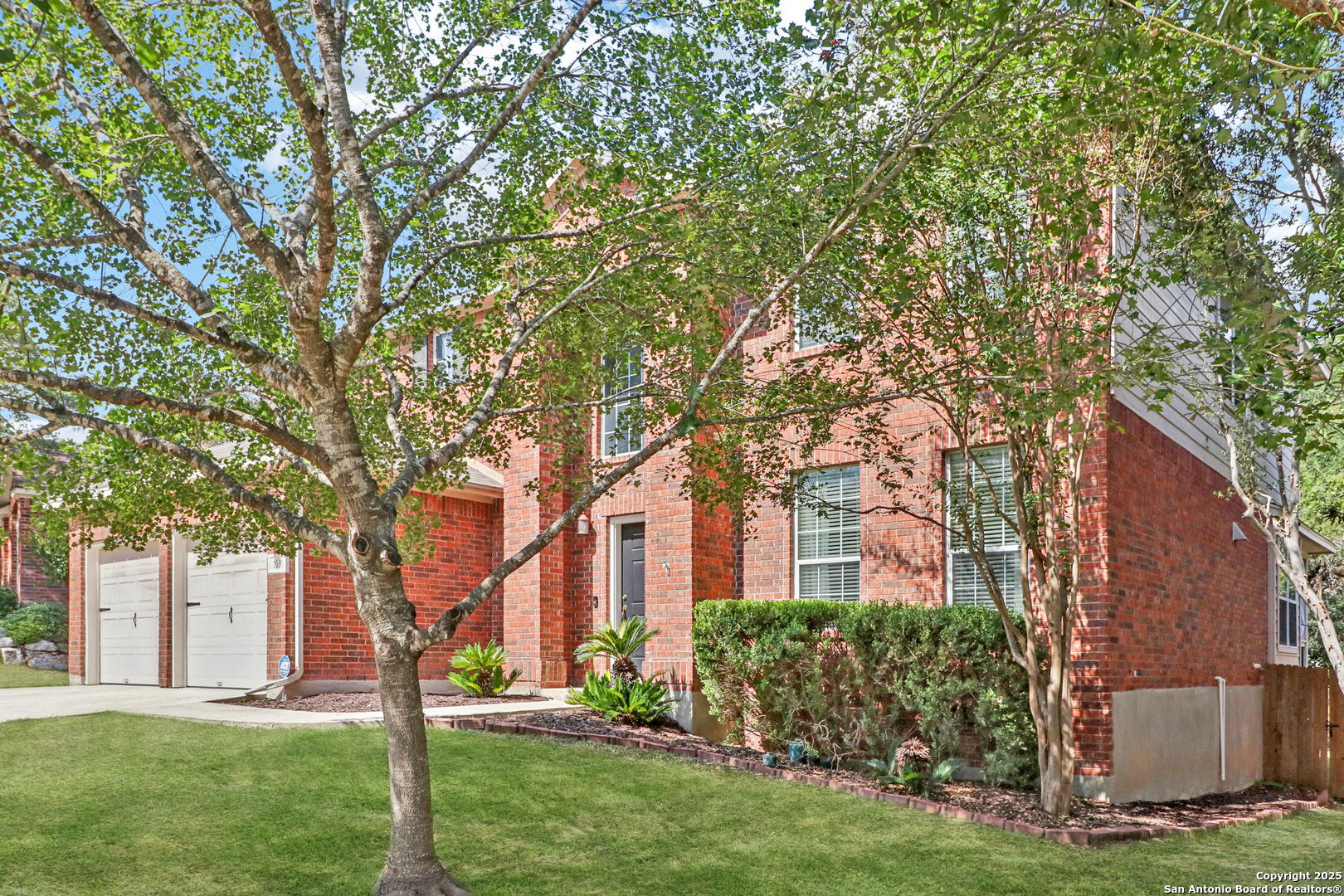 10535 Black Horse