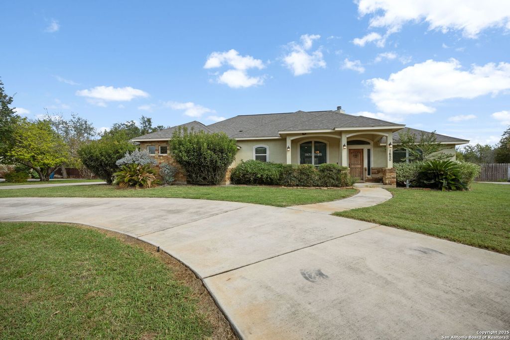 Photo of 1650 Embassy, Pleasanton, TX 78064 (MLS # 1909426)