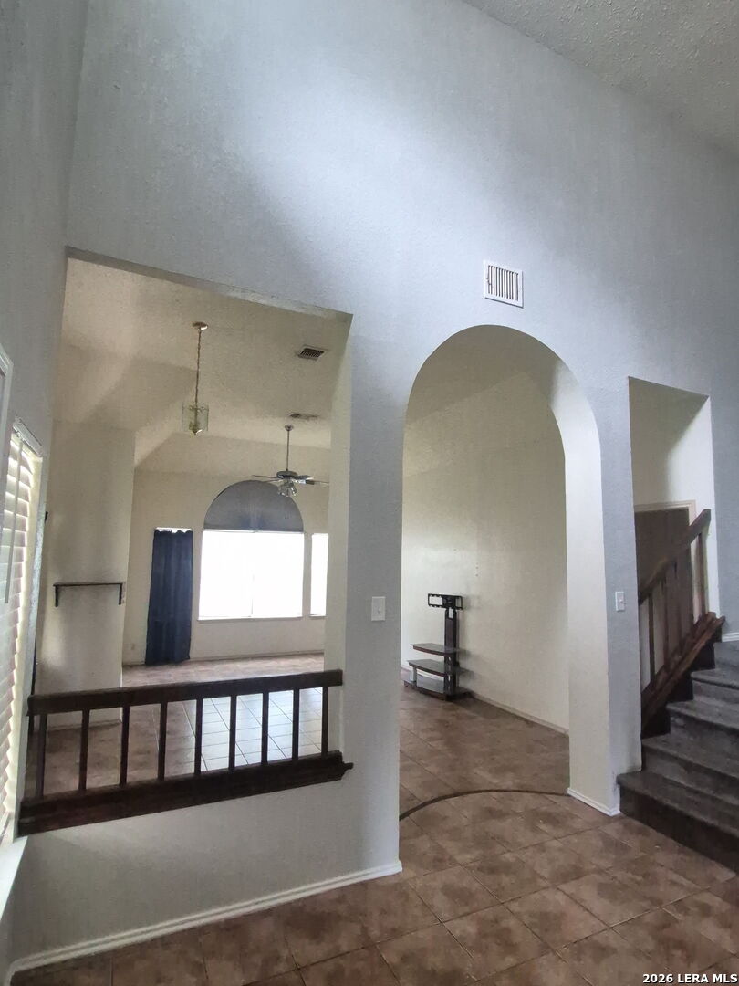 7014 HICKORY RIDGE DR