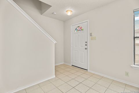 5010 Sunset Glade San Antonio TX 78240