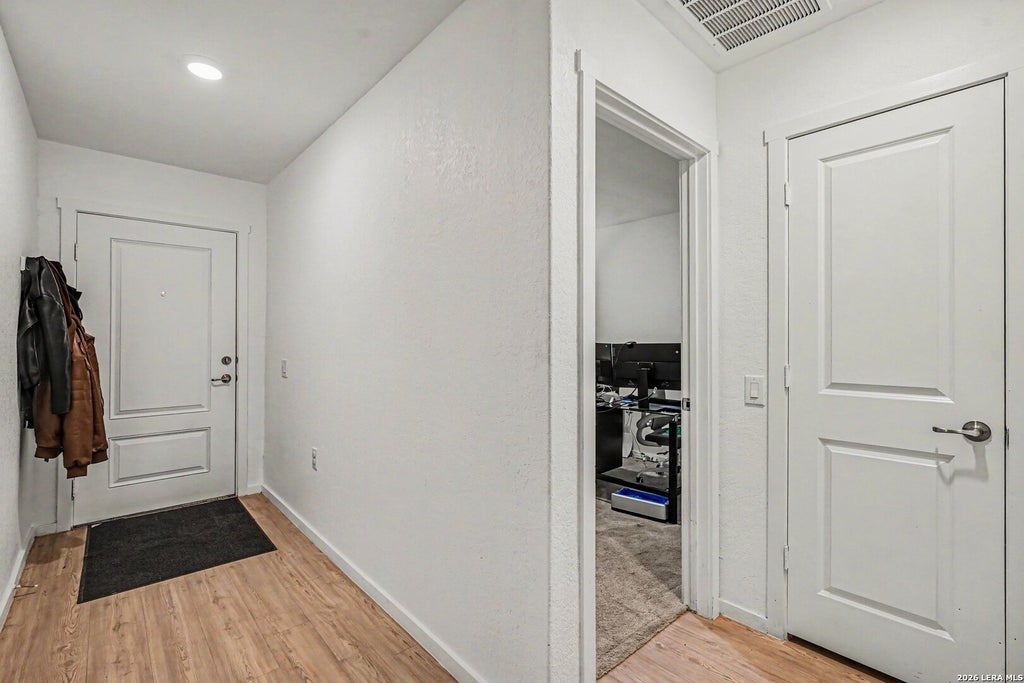 Photo of 530 Primrose Ln, San Antonio, TX 78227 (MLS # 1993555)
