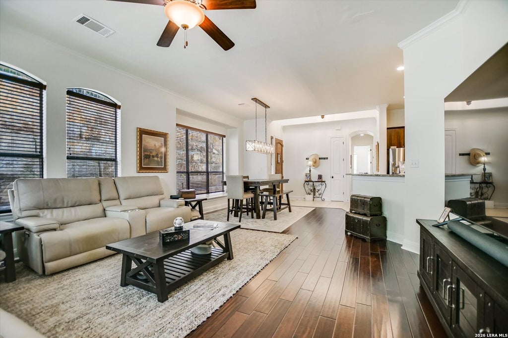 Photo of 207 Enclave Cir, Horseshoe Bay, TX 78657 (MLS # 1961079)