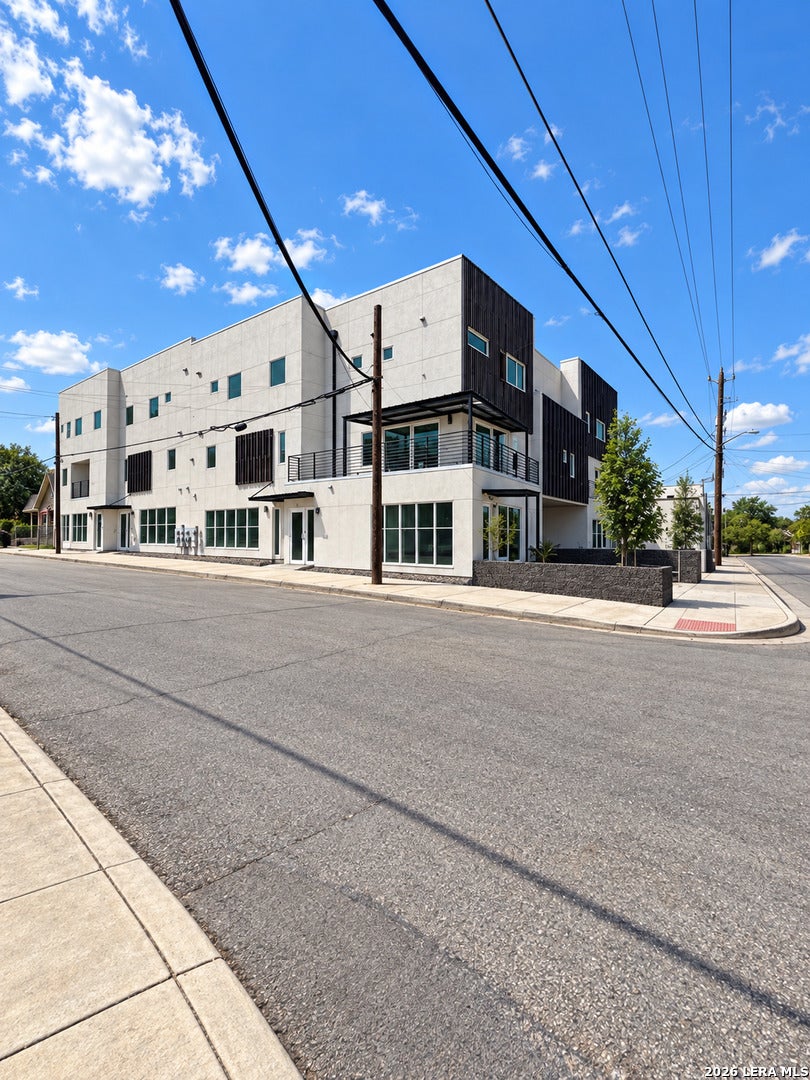 Photo of 2619 S Flores St 2-3 #2-3, San Antonio, TX 78204 (MLS # 2018257)