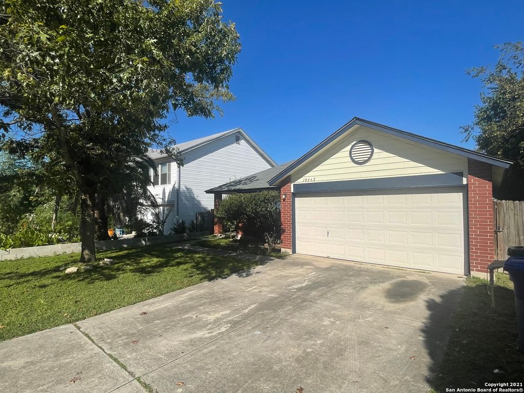 Photo of 10462 Pine Glade, San Antonio, TX 78245 (MLS # 1895904)