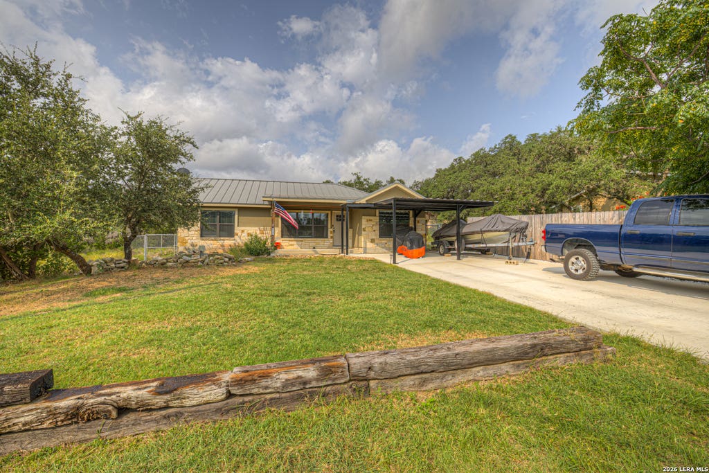 Photo of 4142 Morningside Way, Canyon Lake, TX 78133 (MLS # 2008185)