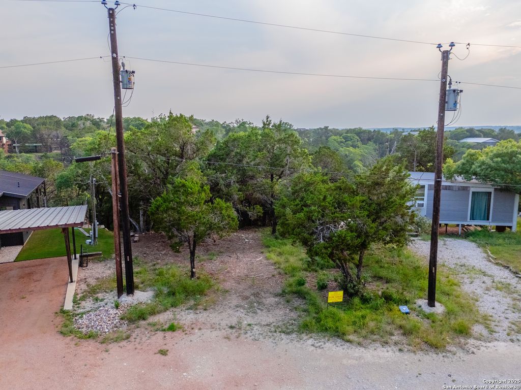 Photo of 463 twilight, Canyon Lake, TX 78133 (MLS # 1923360)