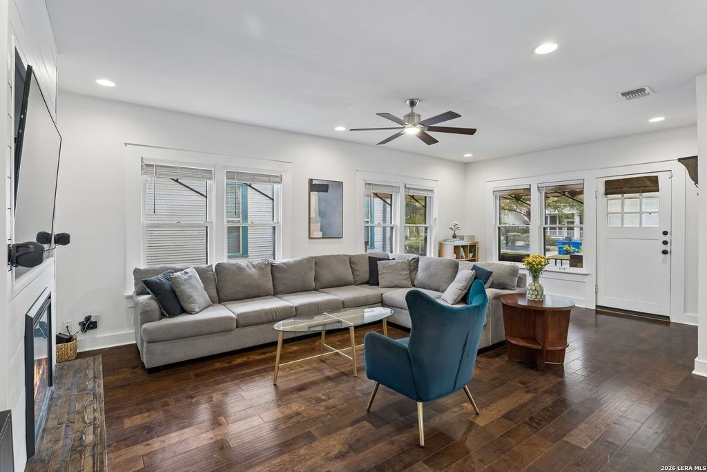 Photo of 115 Delaware St, San Antonio, TX 78210 (MLS # 1950061)