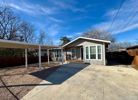 Photo of 627 N San Manuel, San Antonio, TX 78228 (MLS # 1933447)
