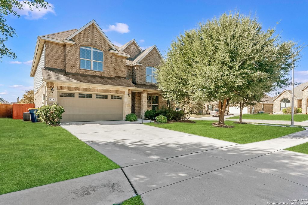 Photo of 929 Resaca, Cibolo, TX 78108 (MLS # 1928013)