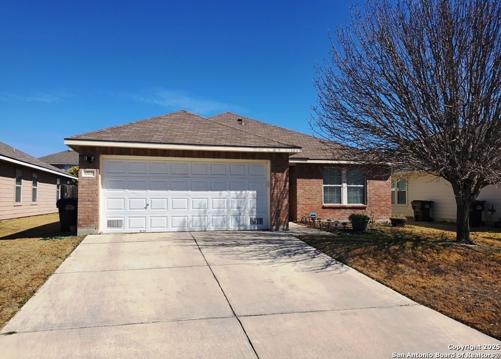 Photo of 10921 GENEVA VALE, San Antonio, TX 78254 (MLS # 1898762)