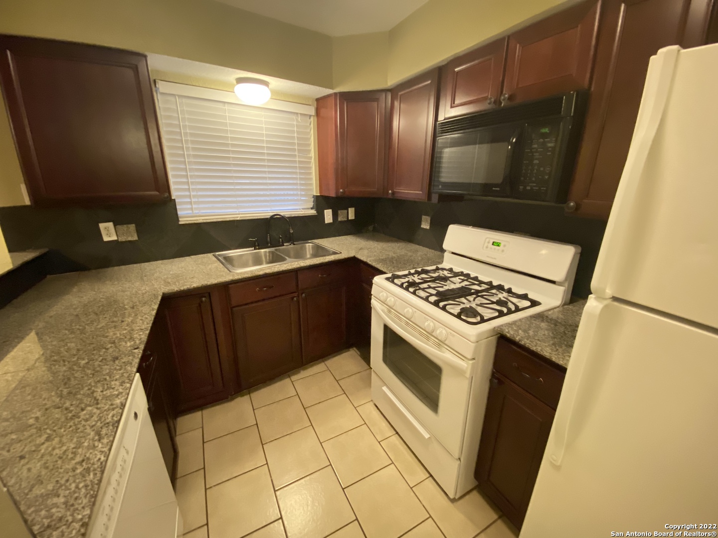 211 NATALEN AVE 204