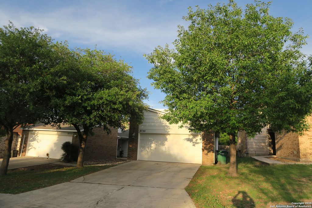 Photo of 8720 WELLES HBR, San Antonio, TX 78240 (MLS # 1995613)