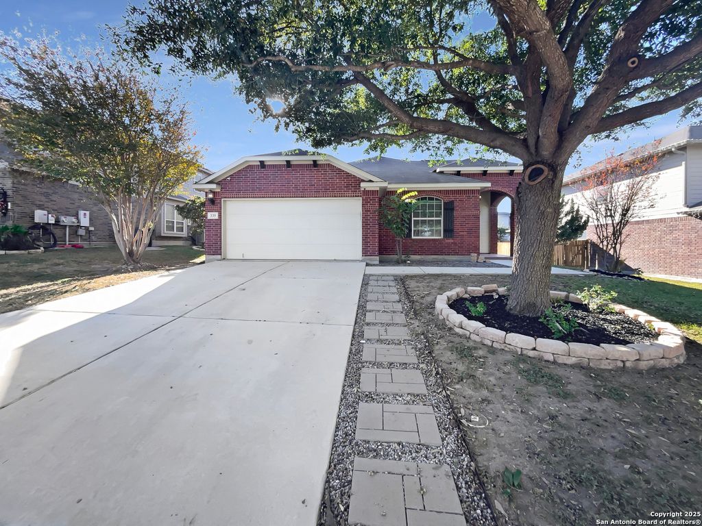 Photo of 335 Cylamen, New Braunfels, TX 78132 (MLS # 1928576)