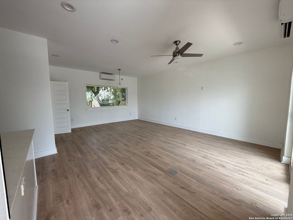 Photo of 715 Ogden 104 #104, San Antonio, TX 78212 (MLS # 1872347)