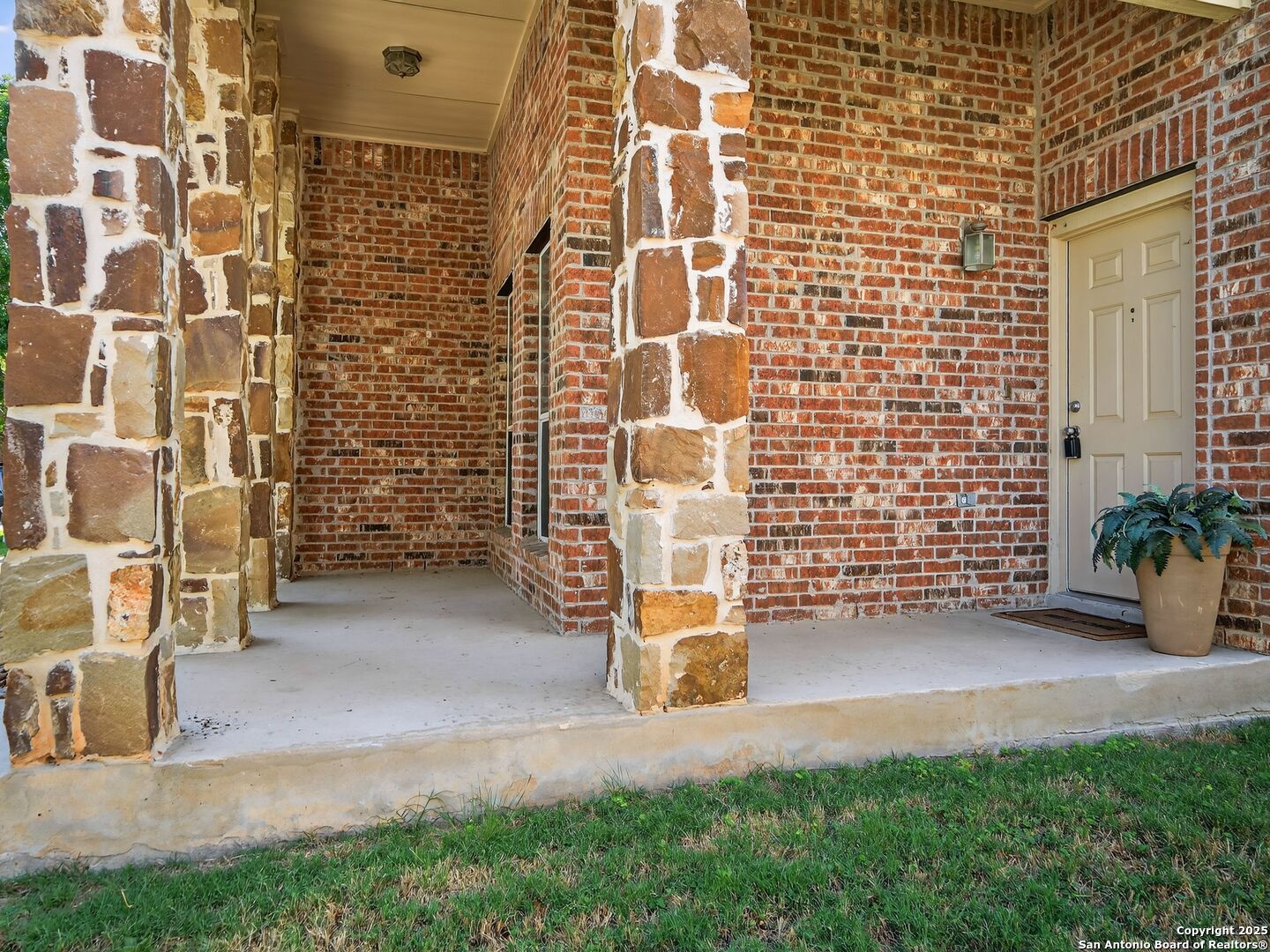 105 Rhew Place